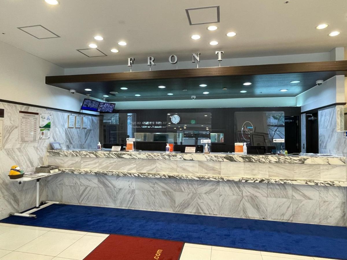 Toyoko Inn Busan Seomyeon Bagian luar foto